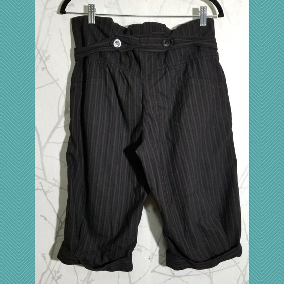 Max Azria Black Striped Wool Blend Pleated Tie Front Capri Pants - Picture 2 of 6